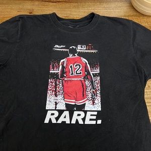 Air Jordan, Michael Jordan RARE Number 12 T-shirt size large